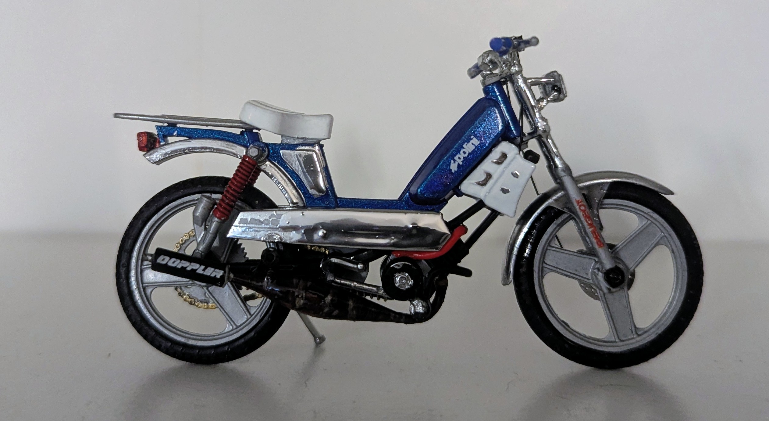 Peugeot 103 Sp Bleu Et Carter Chrome Pot Doppler 1/18