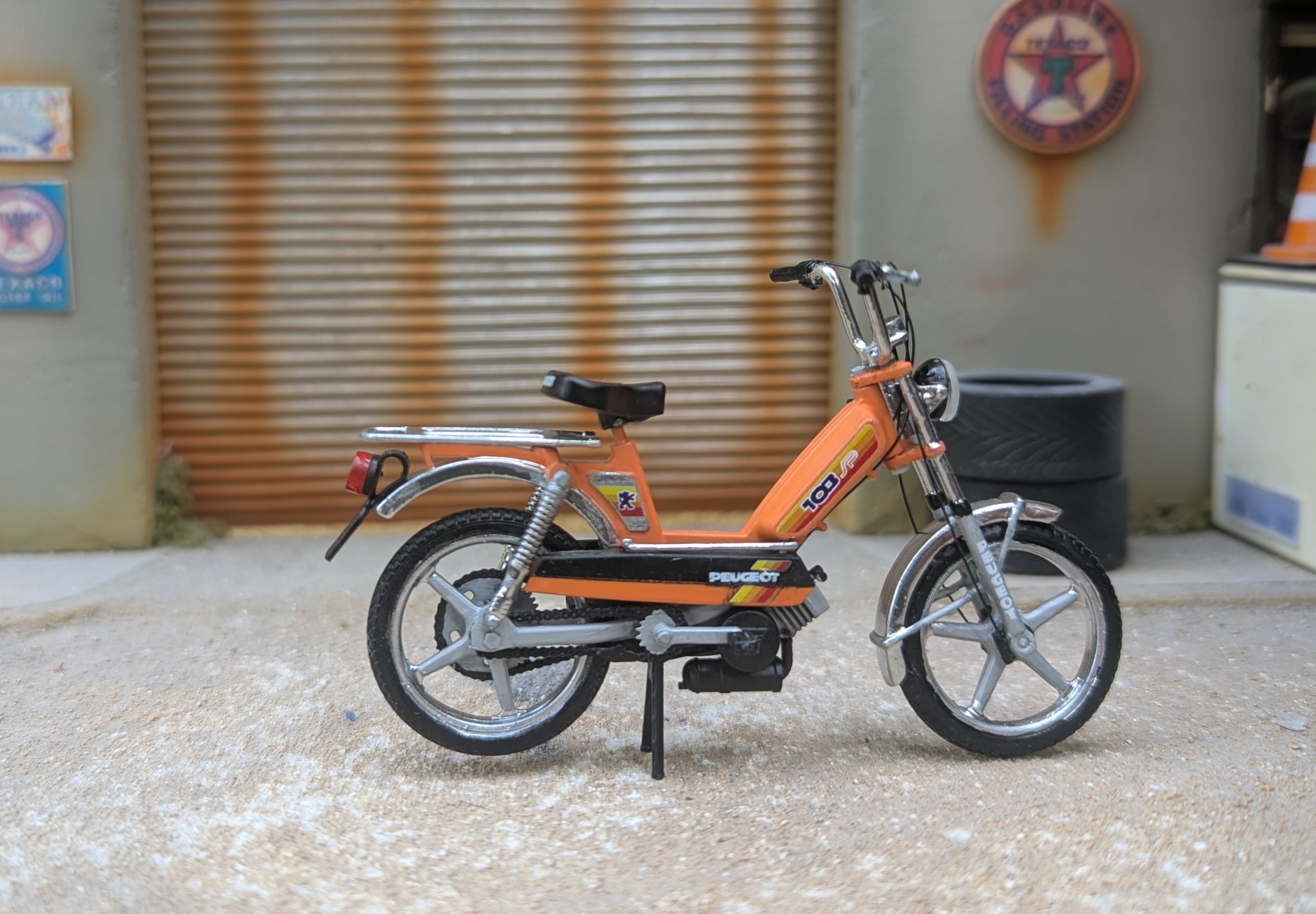 Peugeot 103 Sp Orange Entierement Origine 1/18