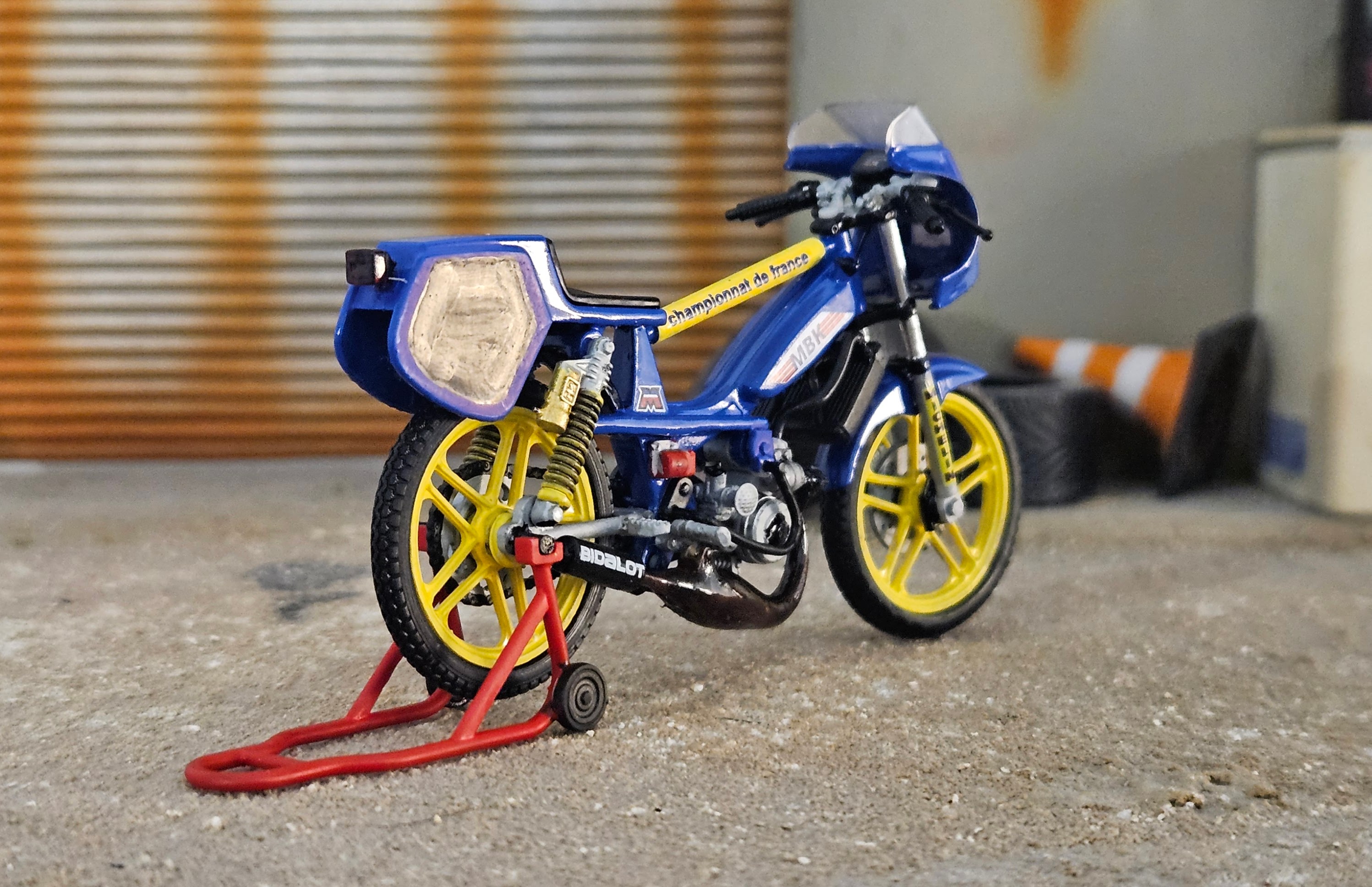 Mbk 51 Cf Bleu Version Course Pot Bidalot 1/18