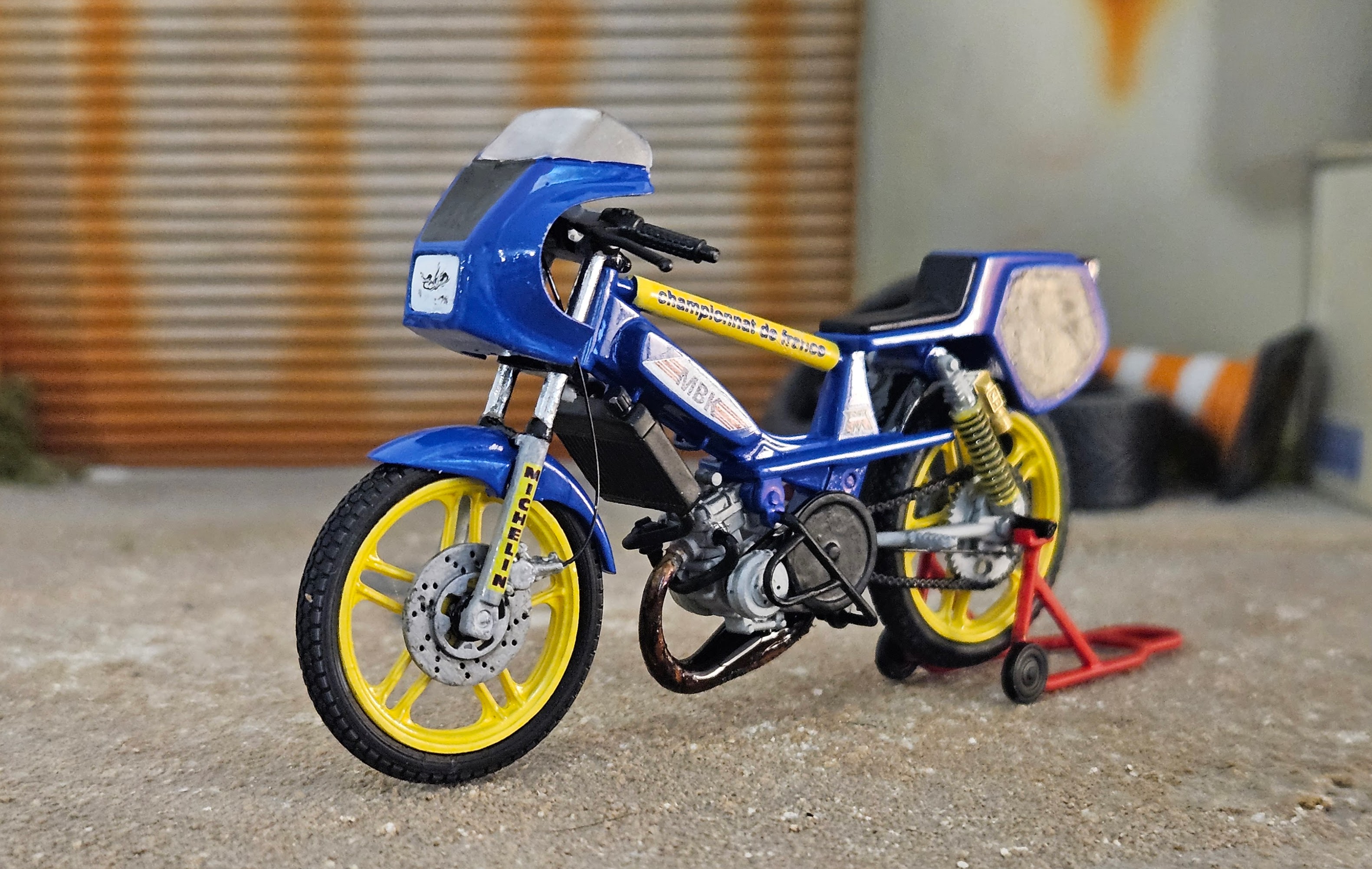 Mbk 51 Cf Bleu Version Course Pot Bidalot 1/18