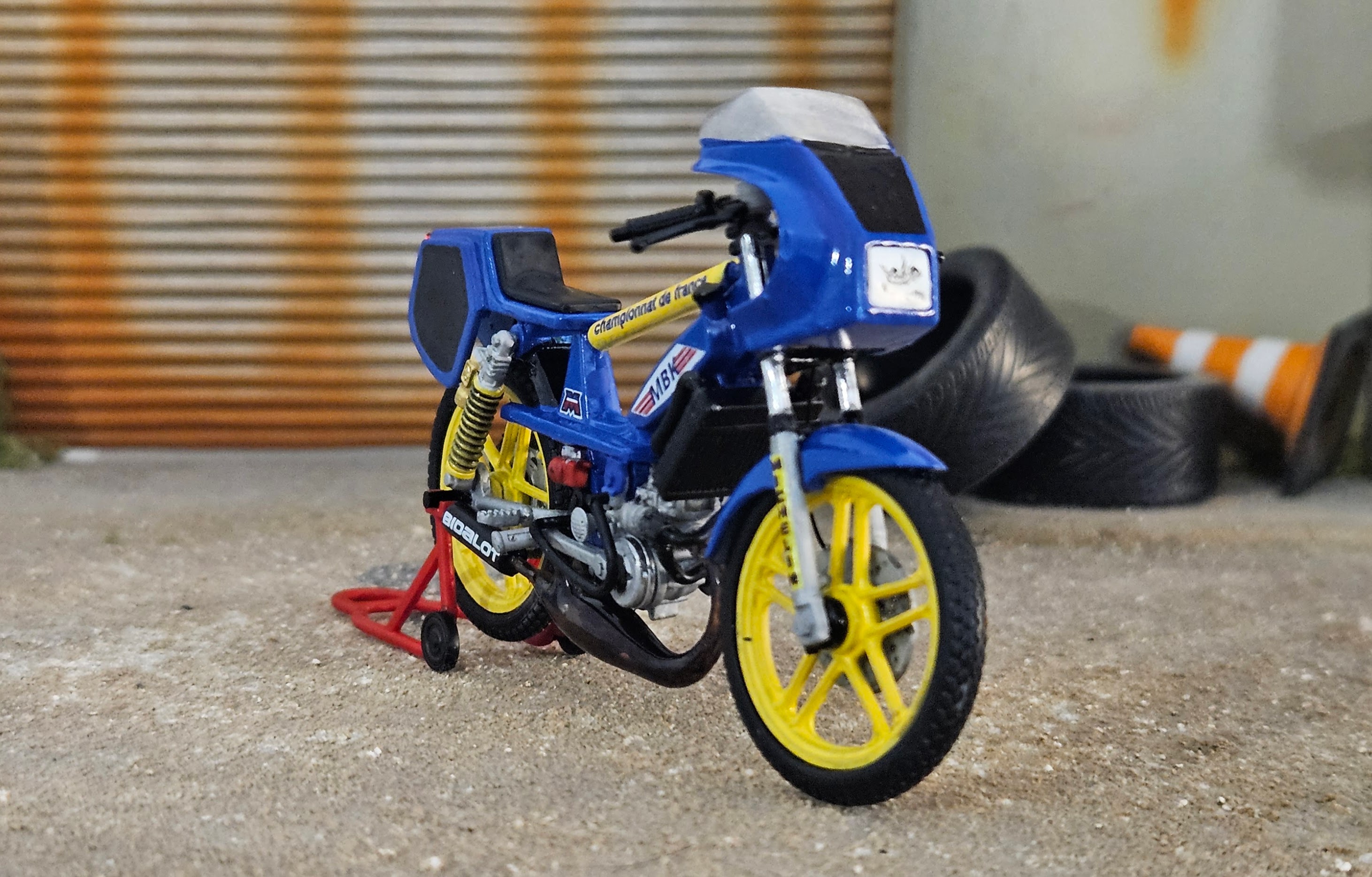 Mbk 51 Cf Bleu Version Course Pot Bidalot 1/18