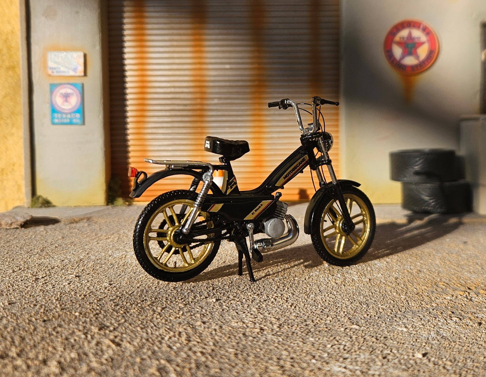 Mbk 51 Black S Noir Et Dore Toute D'origine 1/18