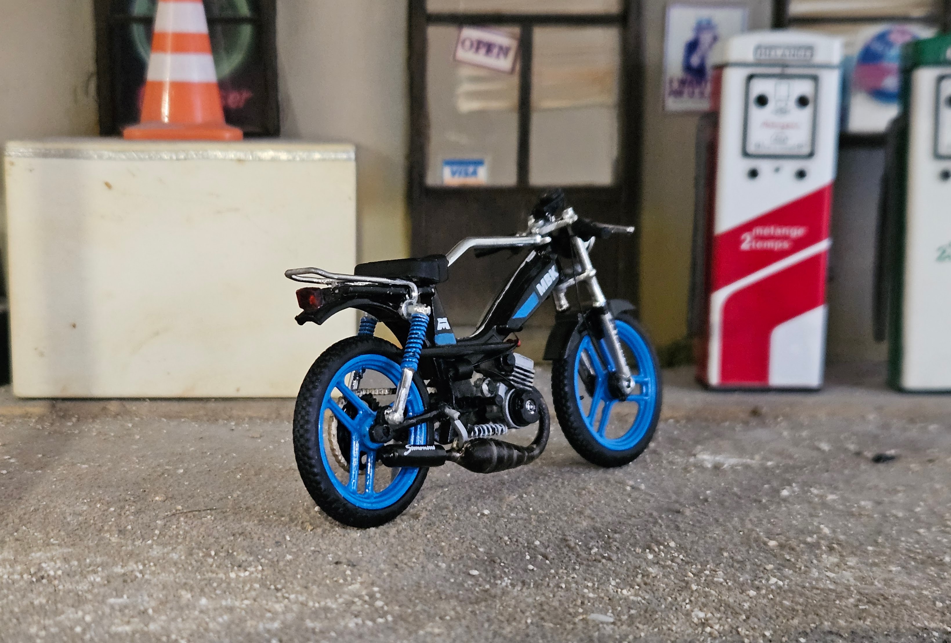 Mbk 51 Rock Noir Et Bleu Street Racer 1/18