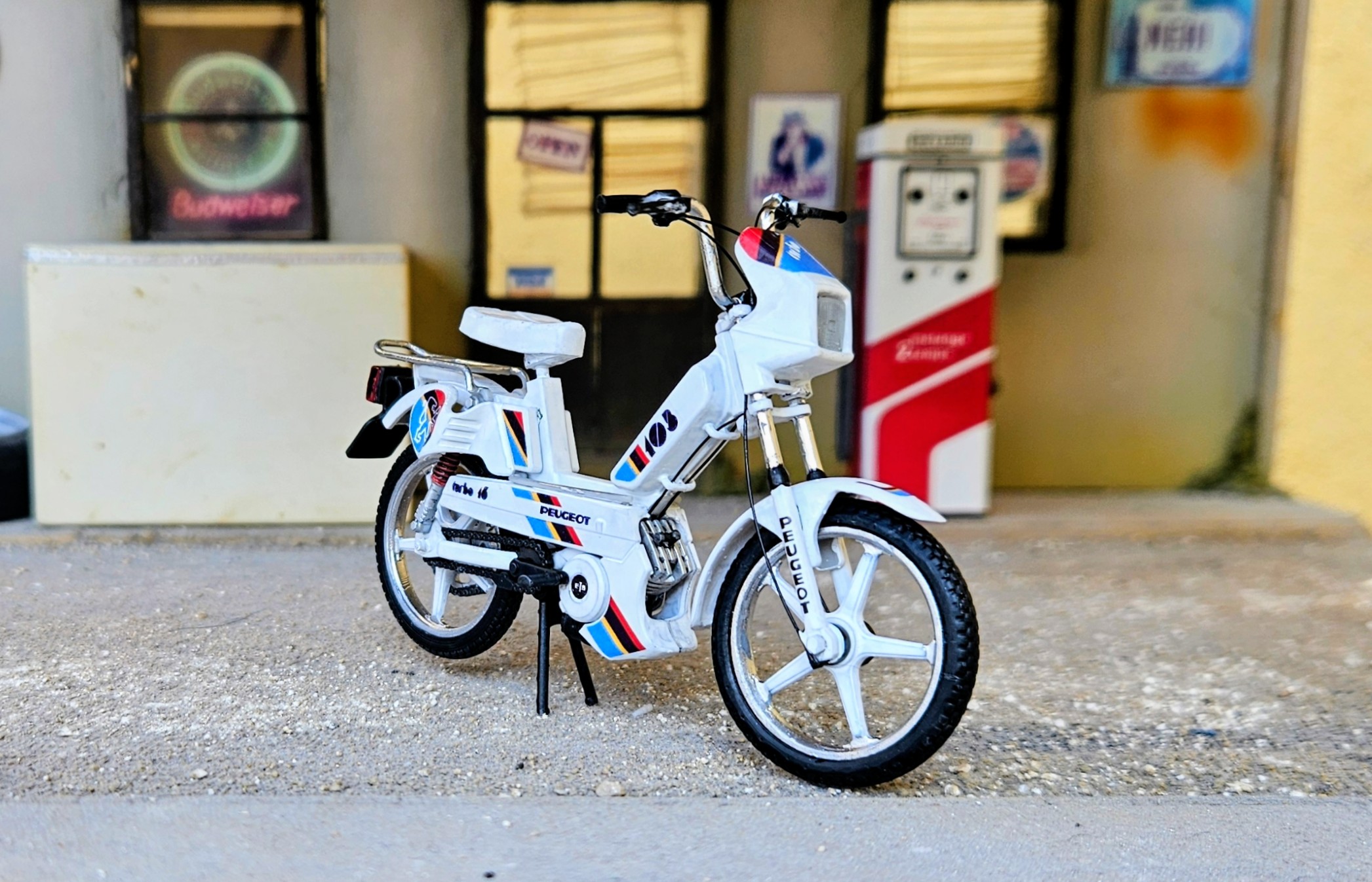 Peugeot 103 Turbo 16 Blanche Phase 2 Origine 1/18