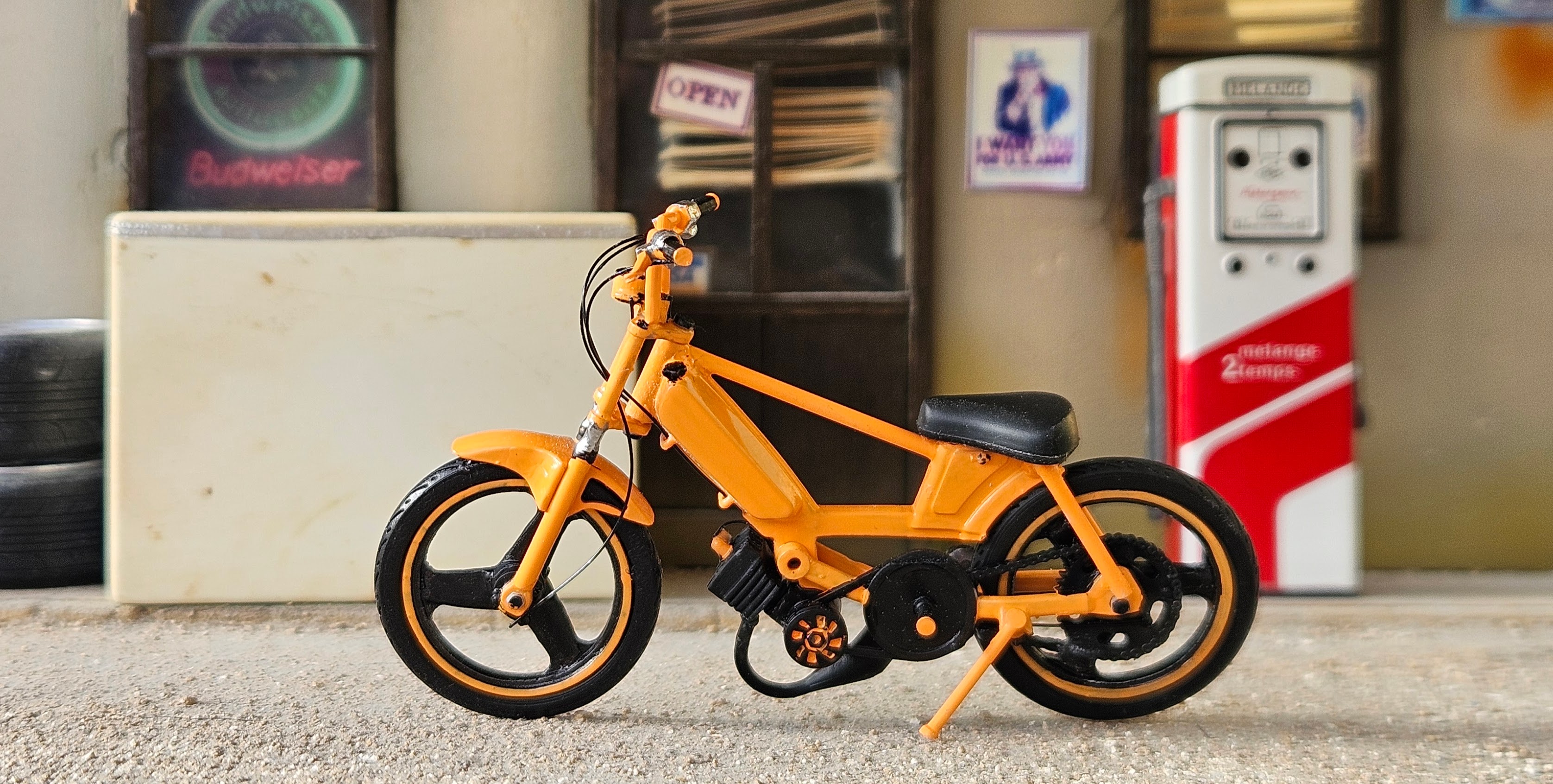 Peugeot 103 Sp Orange Mechanic 1/18