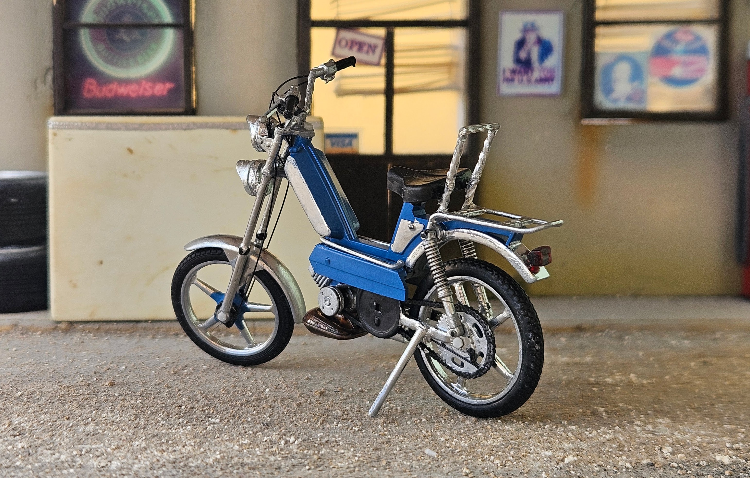 Peugeot 103 Sp Bleu Chopper Pot Serpentin 1/18