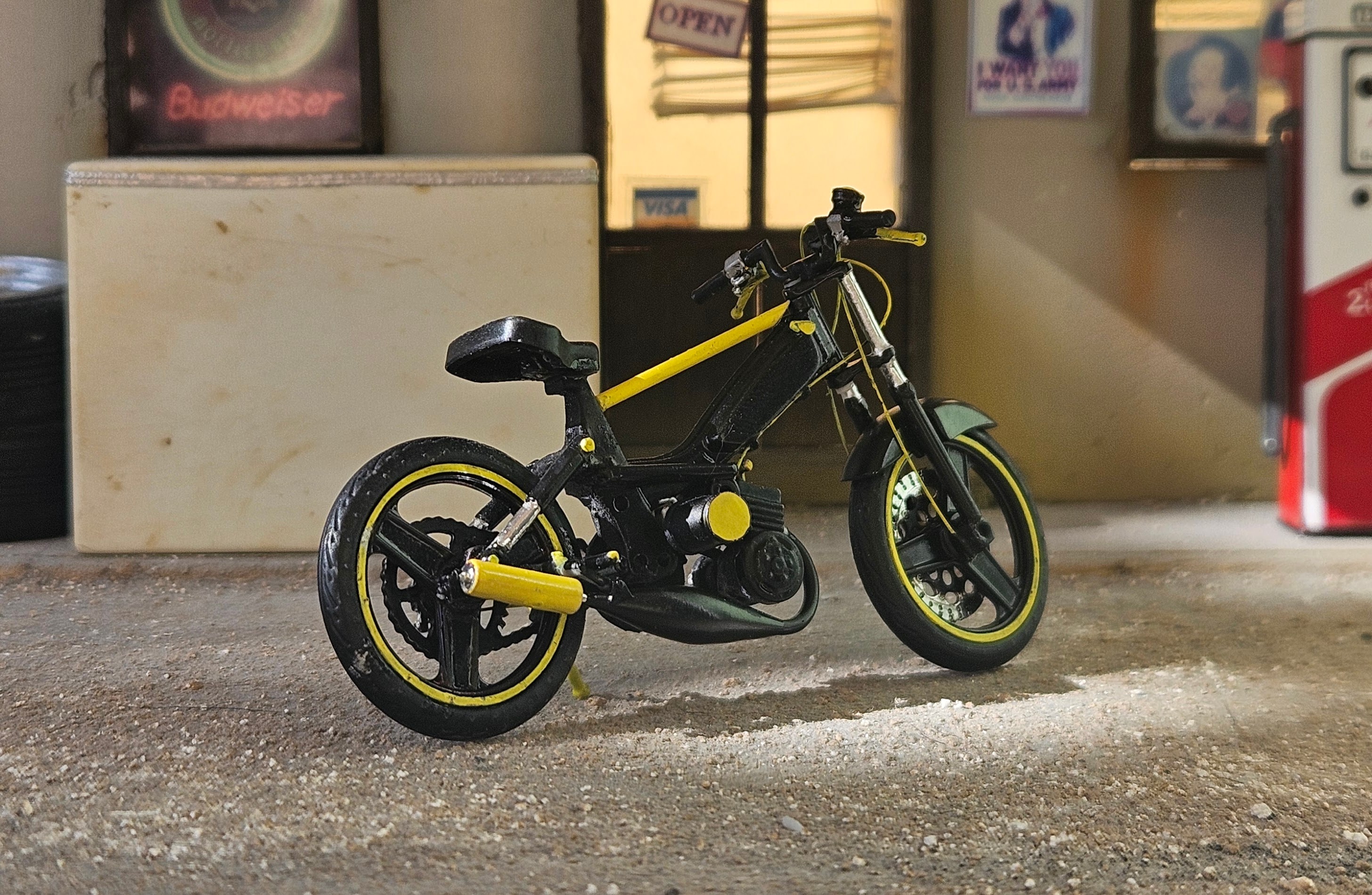 Mbk 51  Noir Et Jaune Racer Pot Et Kit Bidalot 1/18