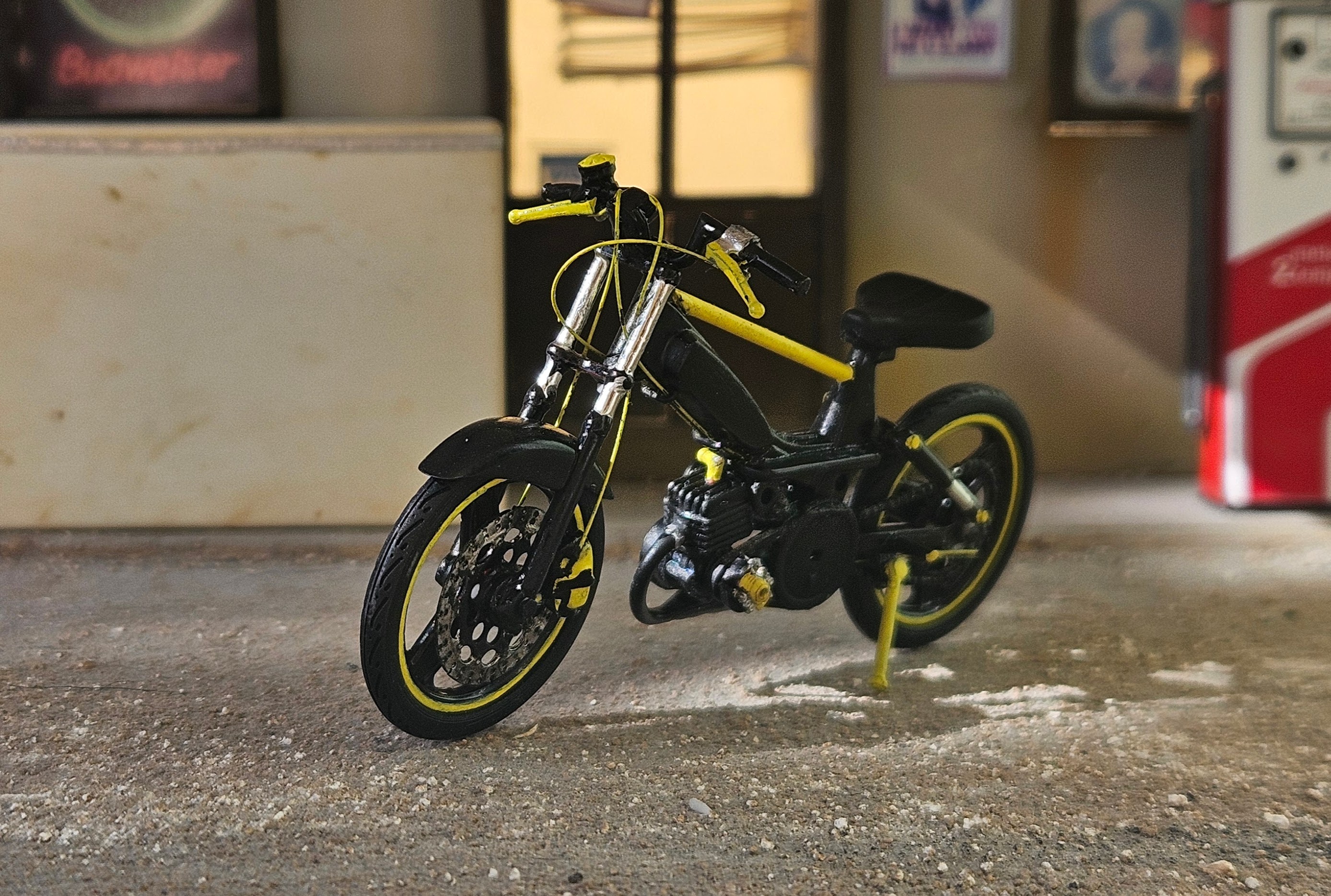 Mbk 51  Noir Et Jaune Racer Pot Et Kit Bidalot 1/18