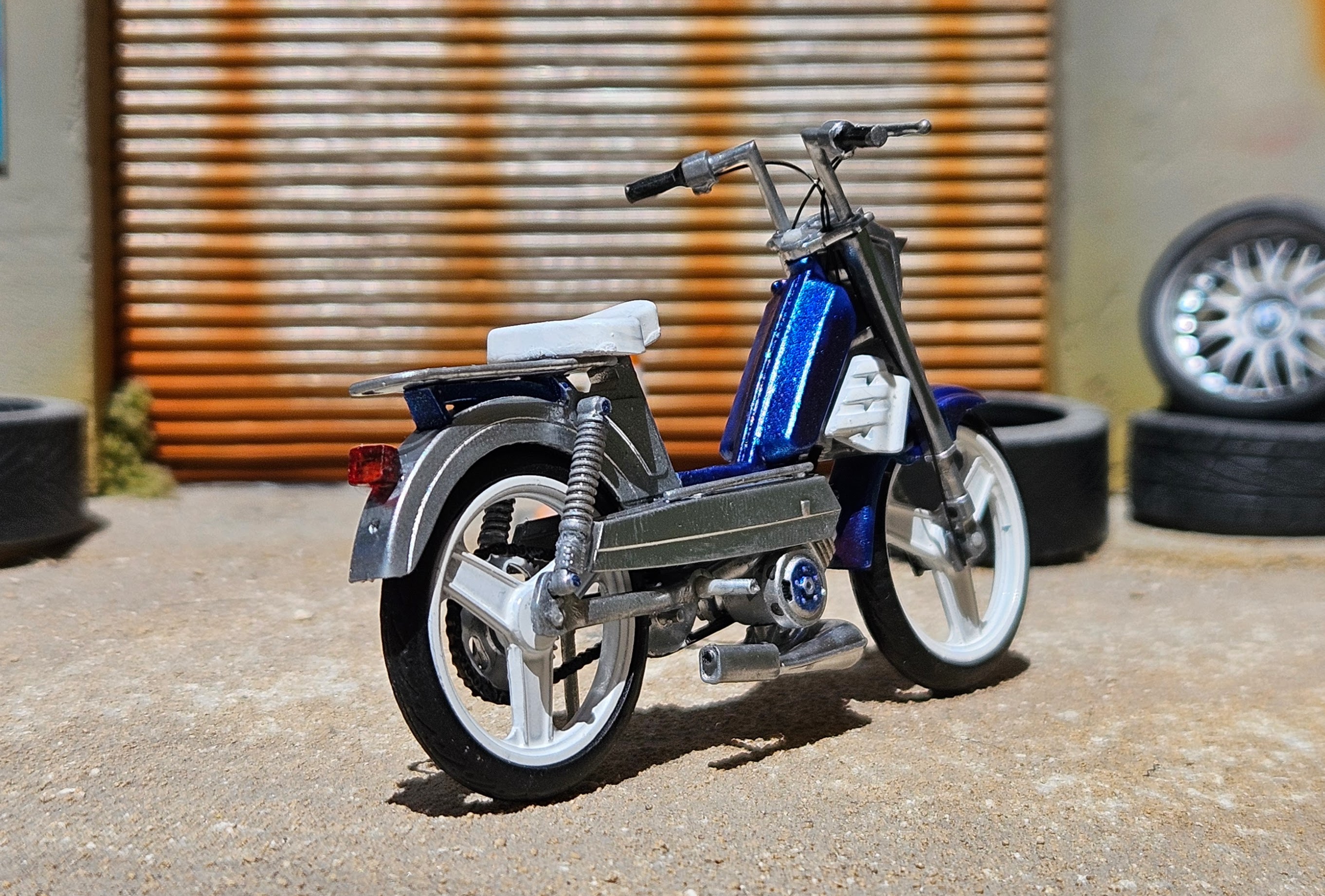 Peugeot 103 Mvl Bleu Et Chrome Pot Serpentin Simonini 1/18