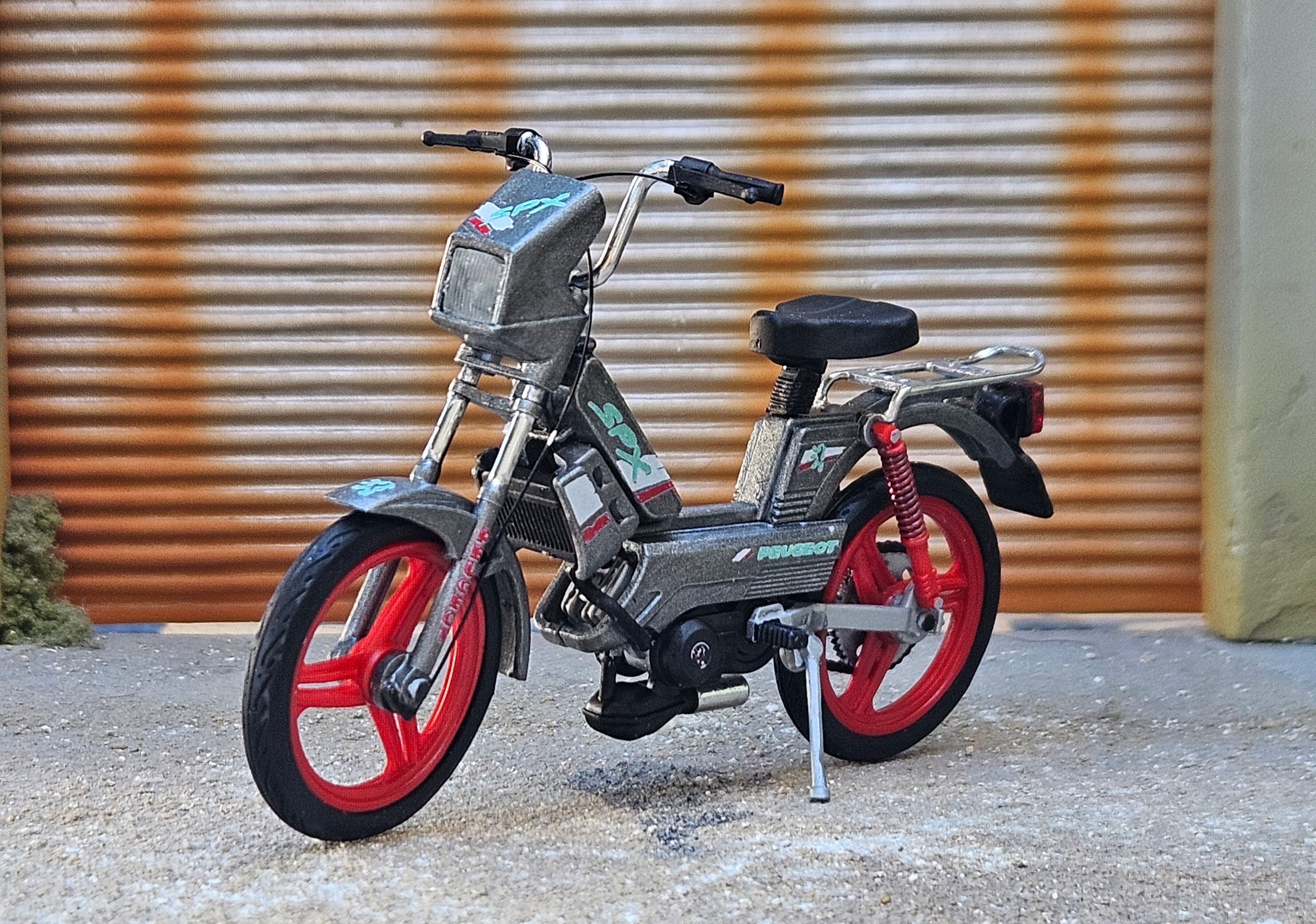 Peugeot 103 Spx Grise Et Rouge Entierement Origine 1/18