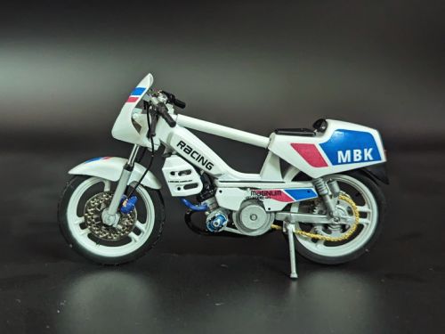 Mbk 51 Magnum Racing White Ceramic Pot Ninja Carte Noire 1/18