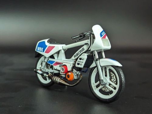 Mbk 51 Magnum Racing White Ceramic Pot Ninja Carte Noire 1/18