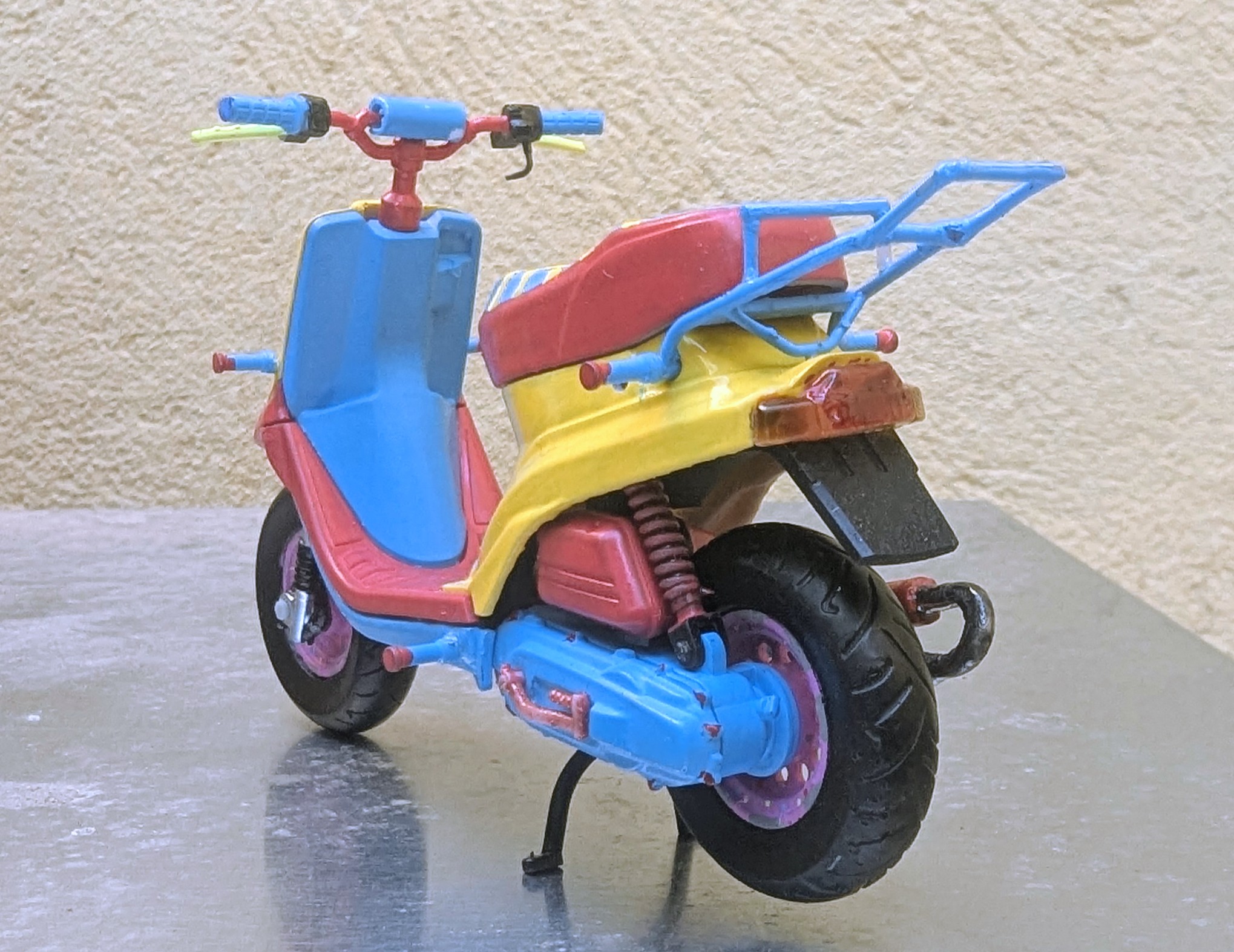 Mbk Booster  Jaune Mbk Booster Simpson 1/18