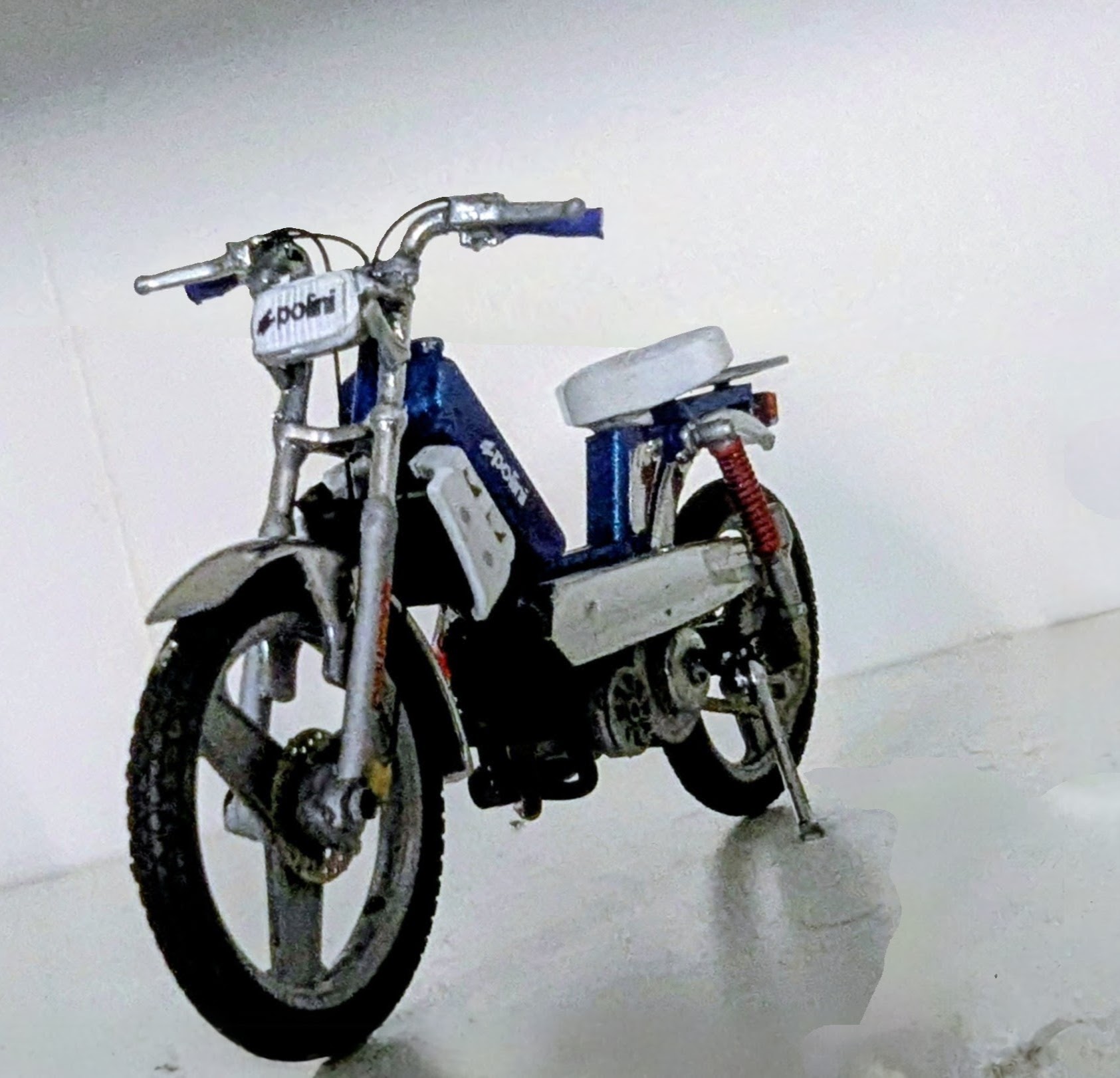 Peugeot 103 Sp Bleu Et Carter Chrome Pot Doppler 1/18