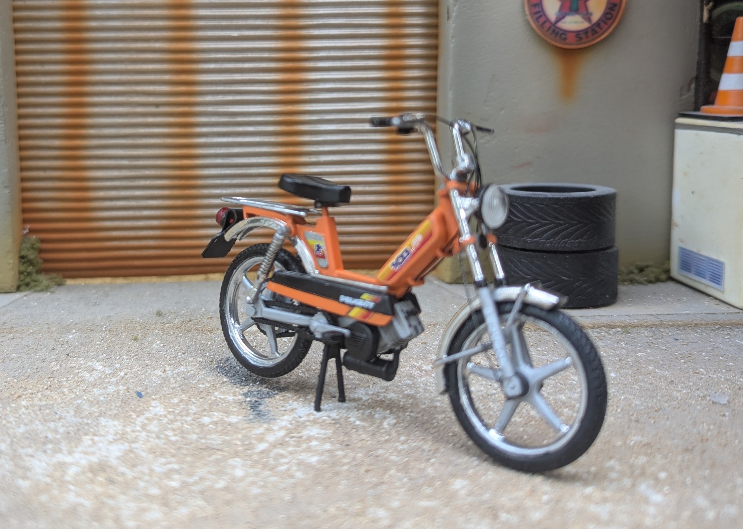 Peugeot 103 Sp Orange Entierement Origine 1/18