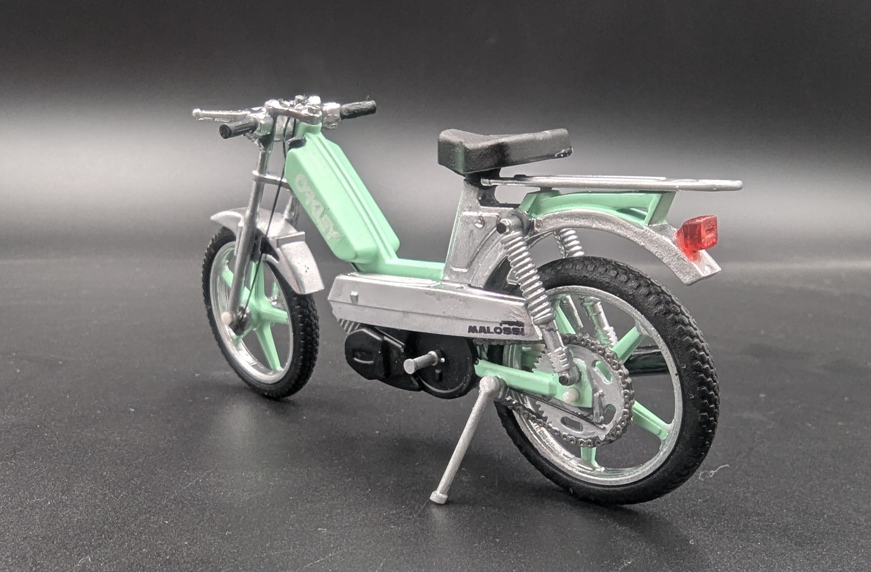 Peugeot 103 Sp Verte Chrome Pot Ninja G1 Cartouche Carte Noire 1/18